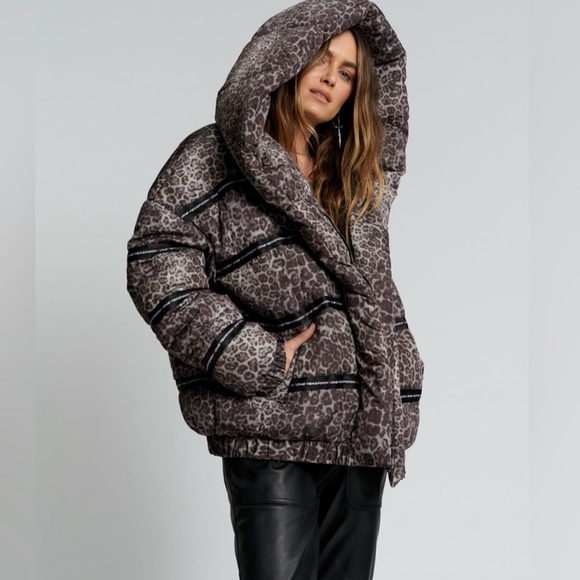 NWT One Teaspoon The ADDICTED ANIMAL PUFFA JACKET Size Small - Picture 1 of 6